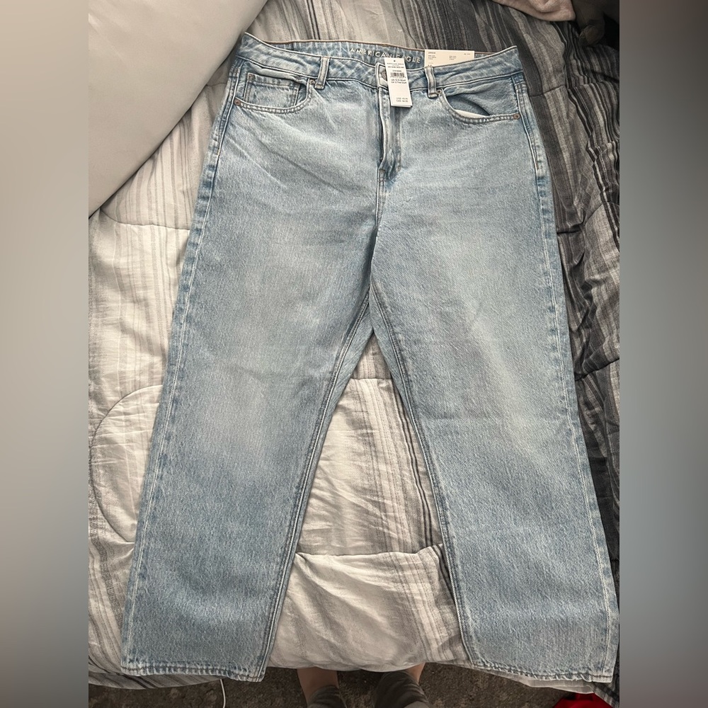 American Eagle Mom Jeans Size 12 extra short